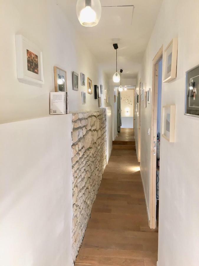 La Maison Des Amis Nuits Exterior photo